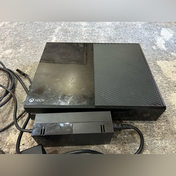 First Edition XBox 1 w/ controller